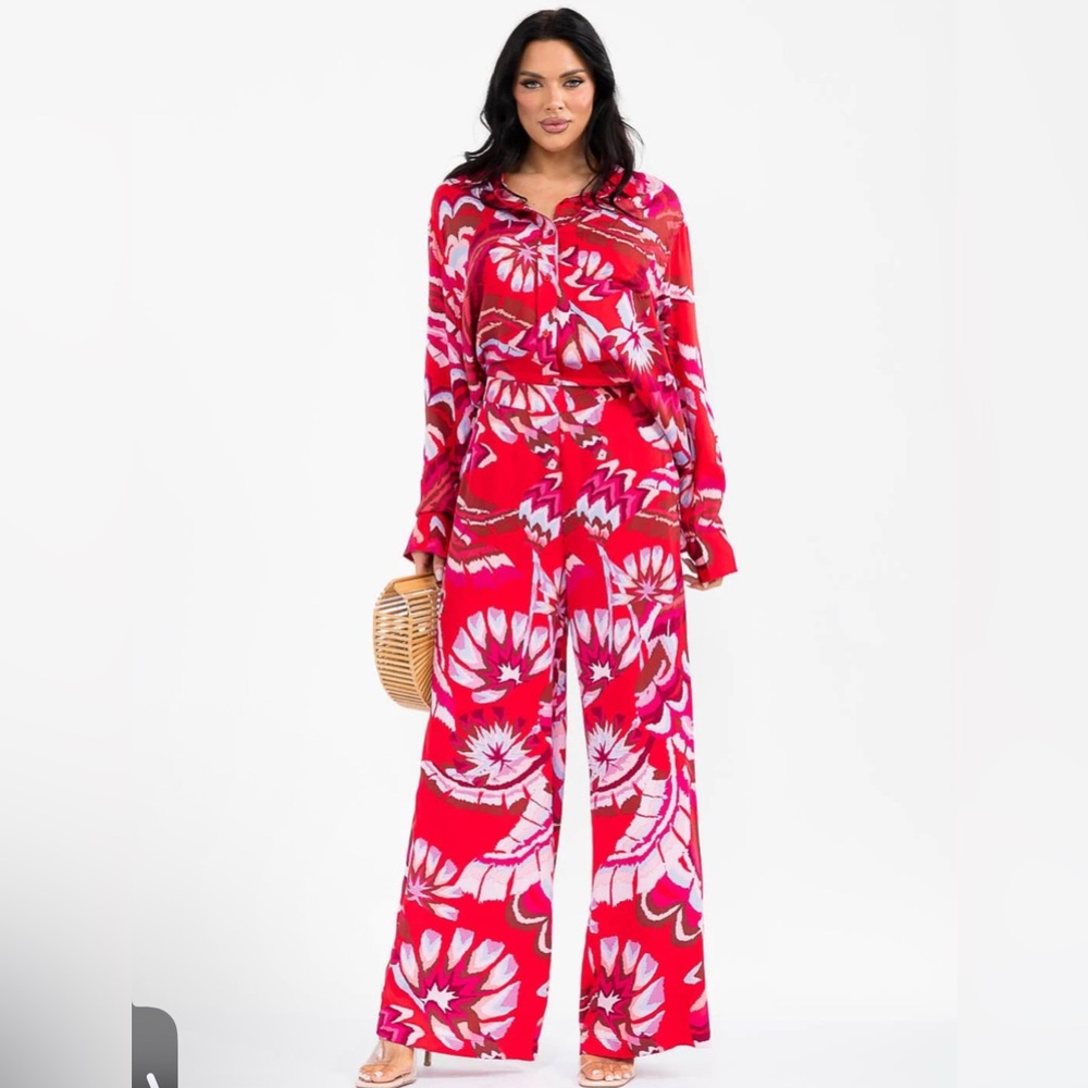 Red Floral Wide-Leg Pants and Blouse no Belt